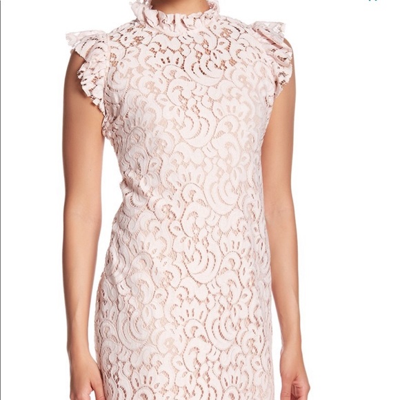 alexia admor lace dress